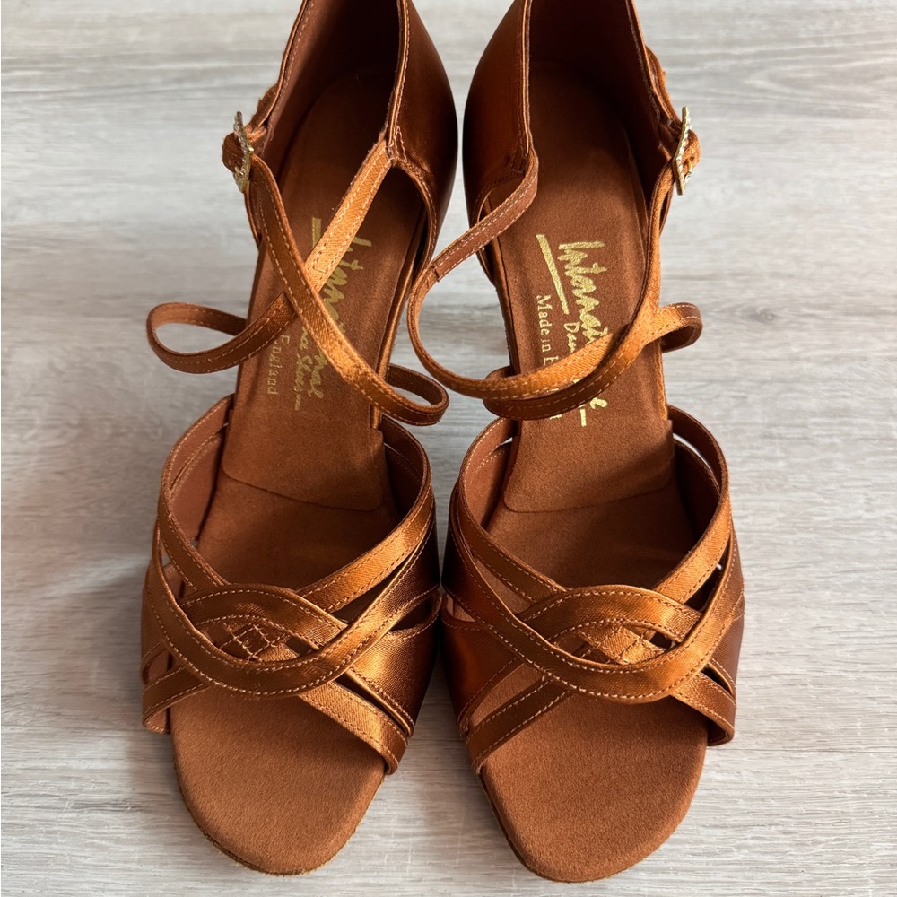 International Dance Shoes, 7 UK, 3” Latin heels